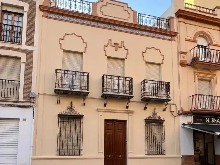 Vista exterior de Casa adosada en venda en Centro