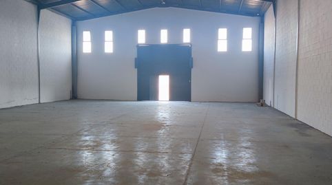 Foto 5 von Fabrikhallen zur Miete in Centro - Doña Mercedes, Dos Hermanas