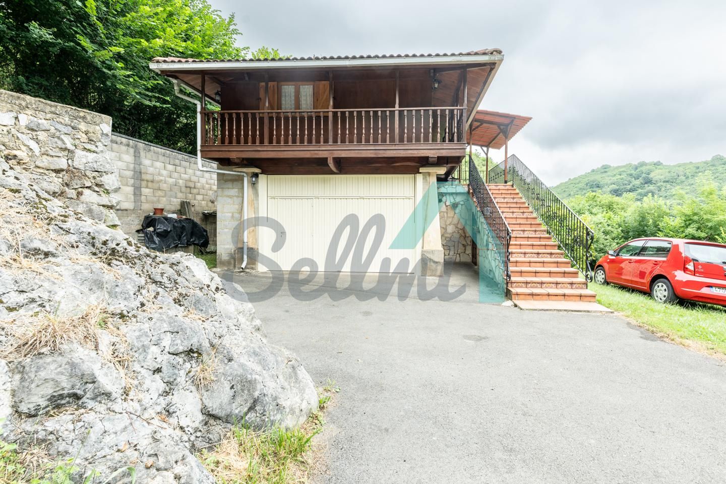 Vista exterior de Casa o xalet en venda en Grado amb Jardí privat, Terrassa i Traster