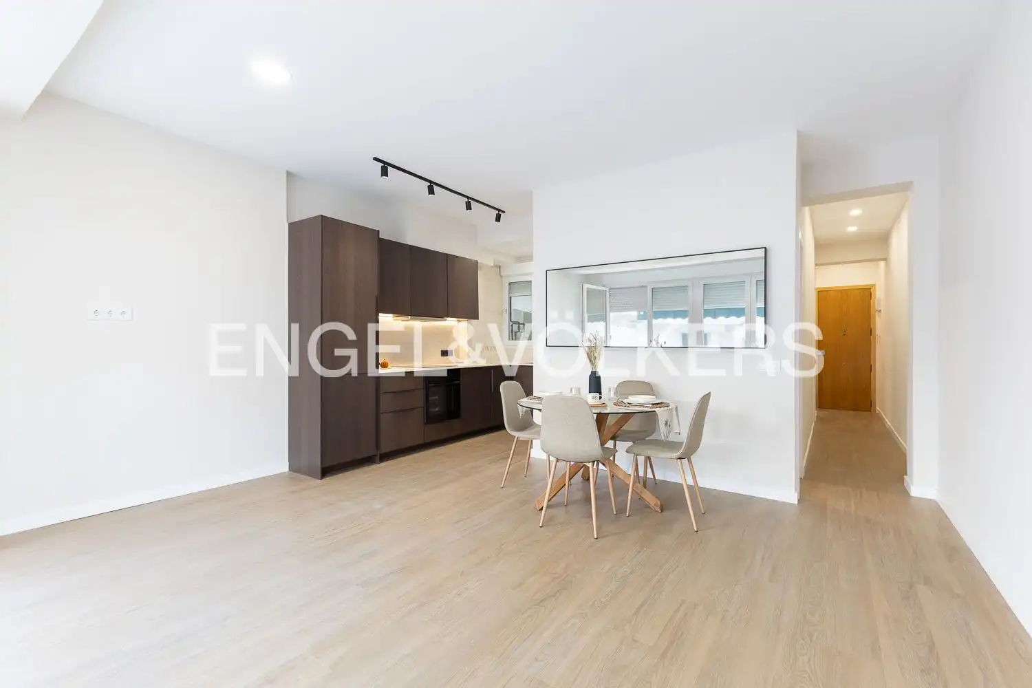 Comedor de Piso en venta en Valencia con Aire acondicionado, Calefacción y Terraza