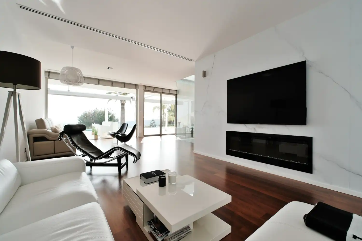 Sala d'estar de Casa o xalet en venda en Sagunto / Sagunt amb Aire condicionat, Calefacció i Jardí privat