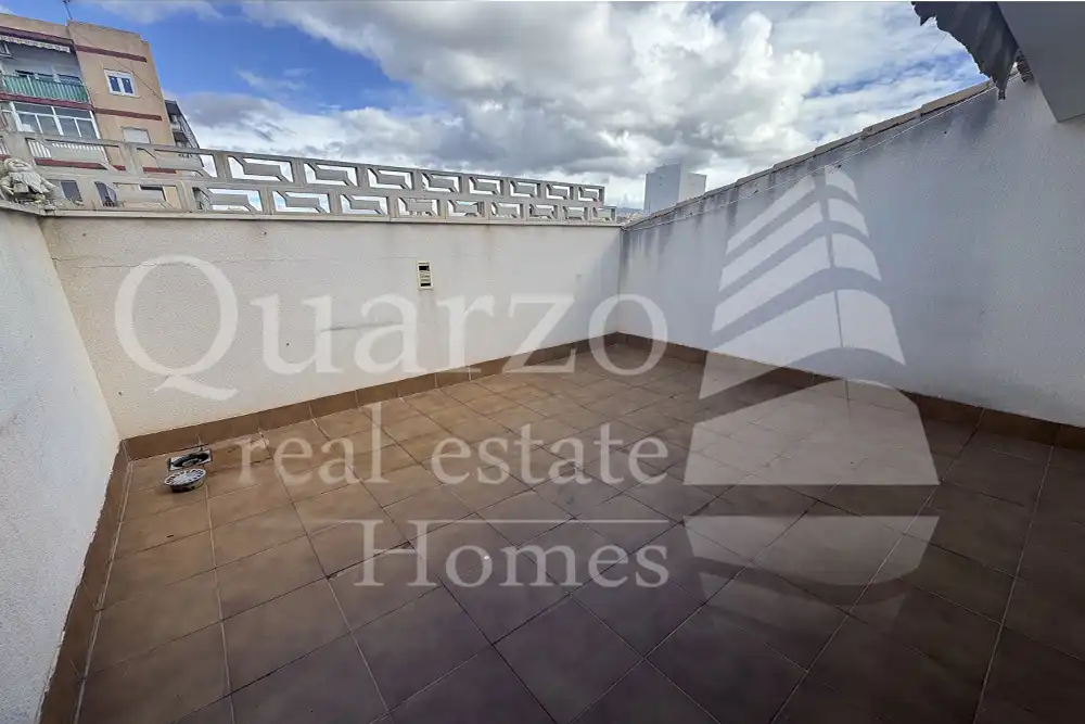 Terraza de Piso en venta en Elda