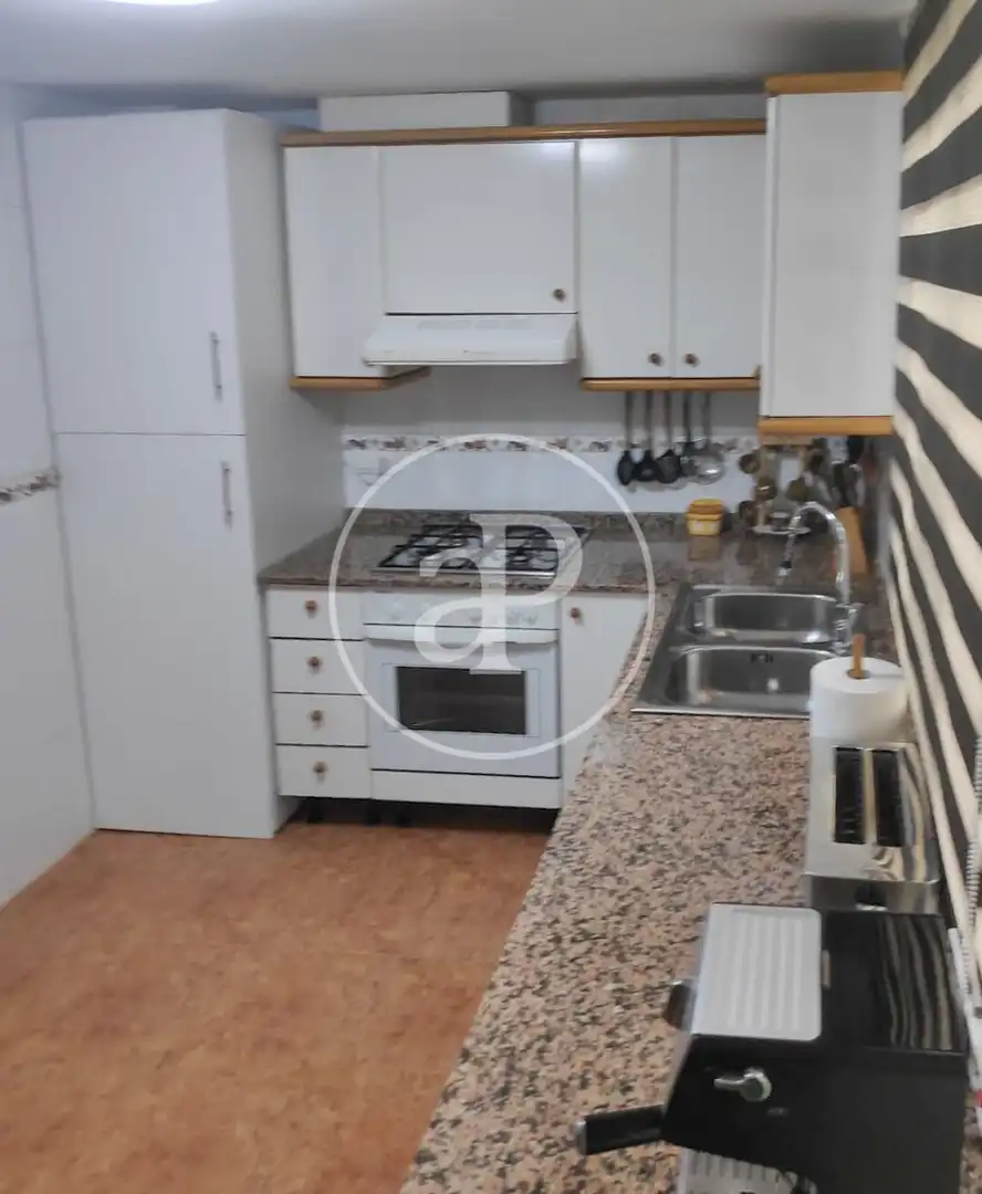 Cocina de Piso en venta en Castellón de la Plana / Castelló de la Plana con Calefacción, Jardín privado y Trastero