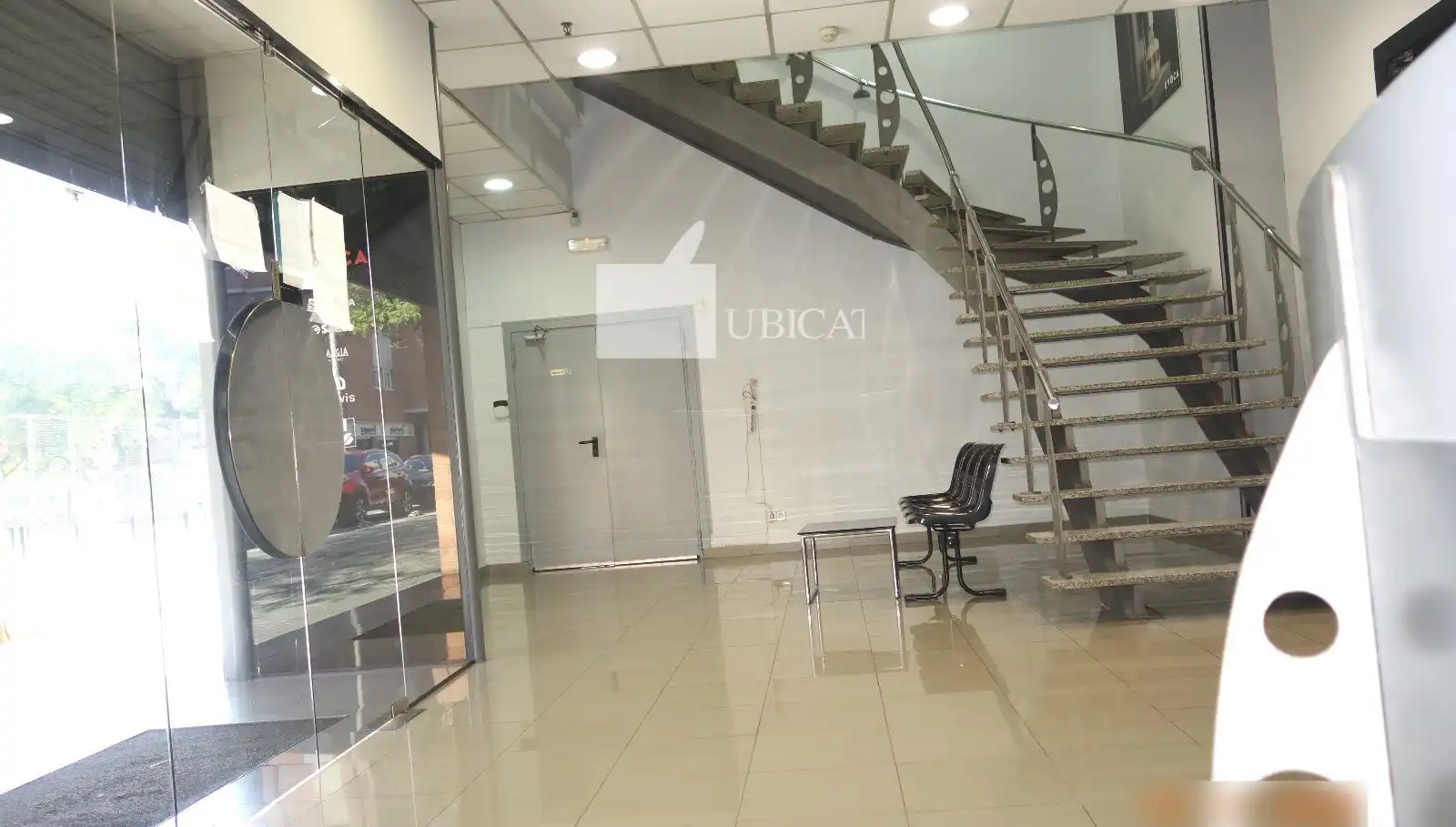 Industrial building to rent in Almeda - El Corte Inglés