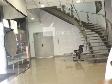 Nave industrial en alquiler en Almeda - El Corte Inglés