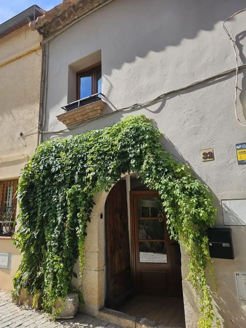 Chalet con jardín en venta en Calle d'Amadeu Vives, imagen 5