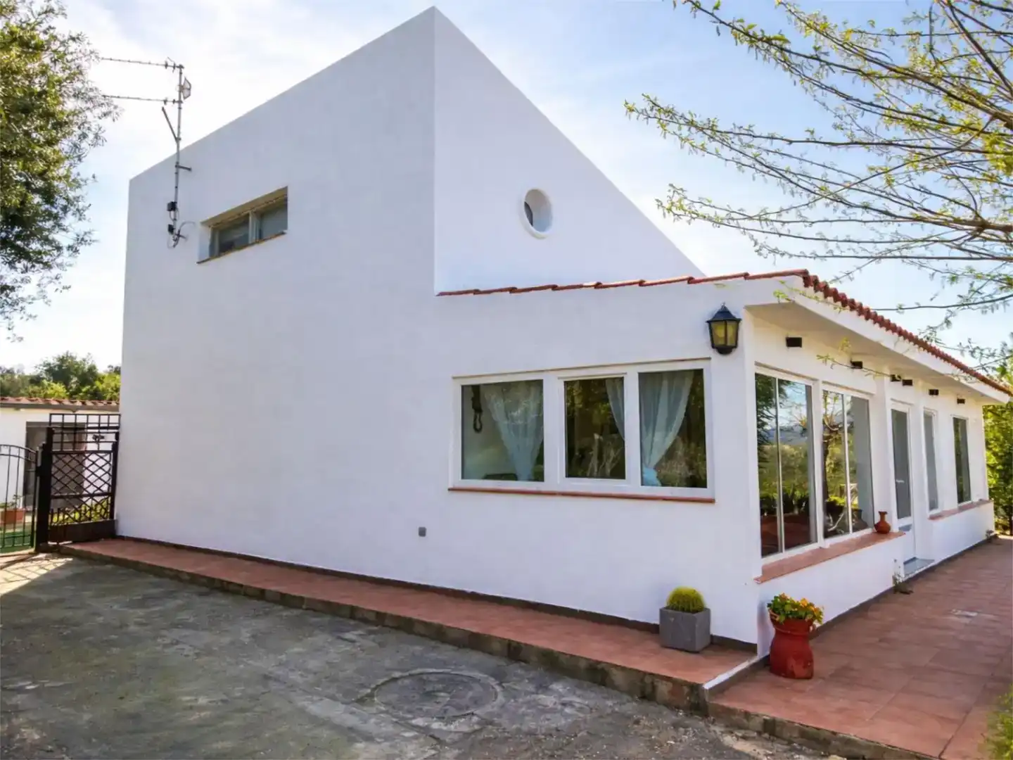 Vista exterior de Pis en venda en Masdenverge amb Aire condicionat, Piscina i Balcó
