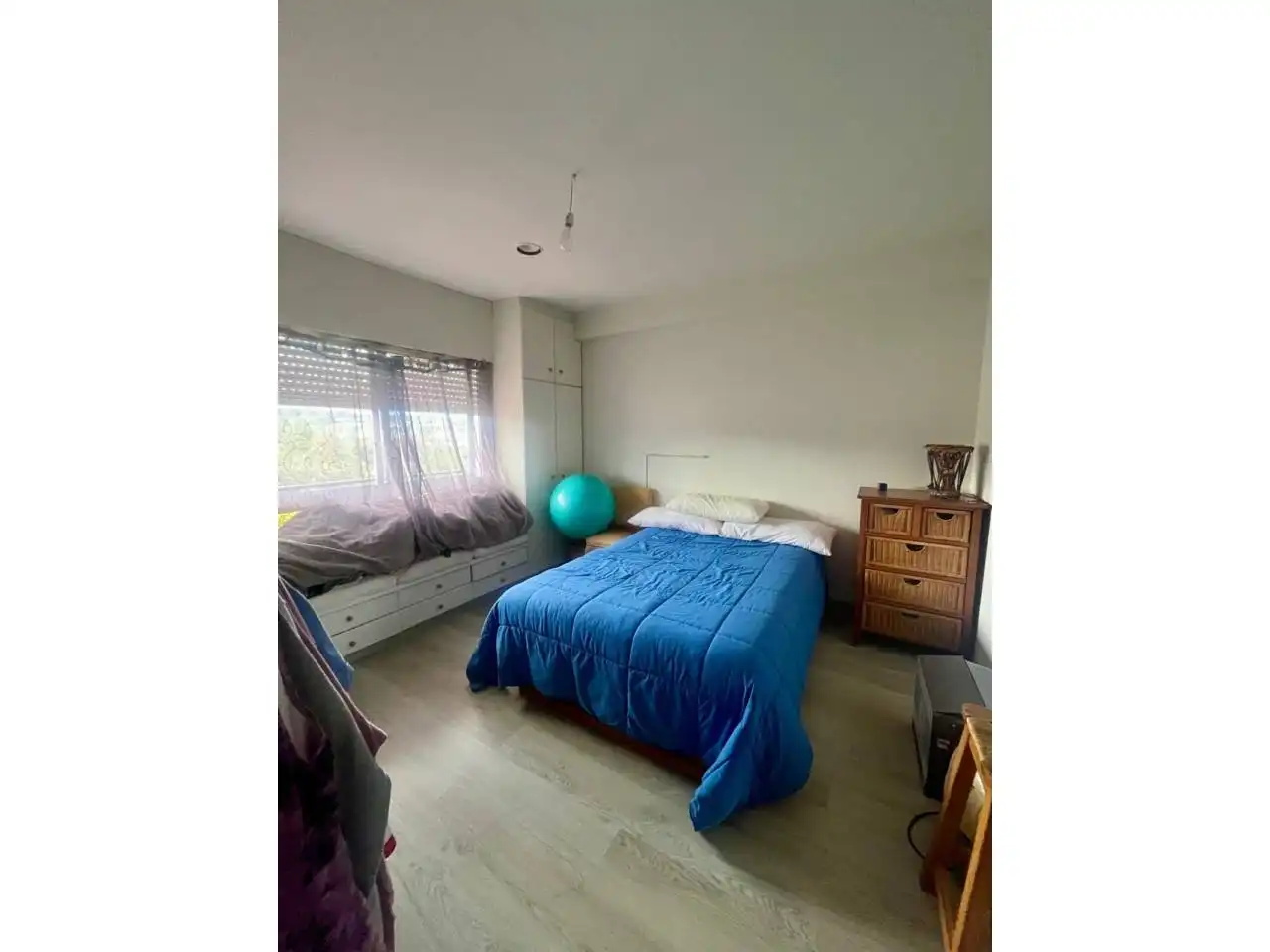 Habitación de Casa o chalet en venta en Cambre  con Jardín privado, Terraza y Amueblado