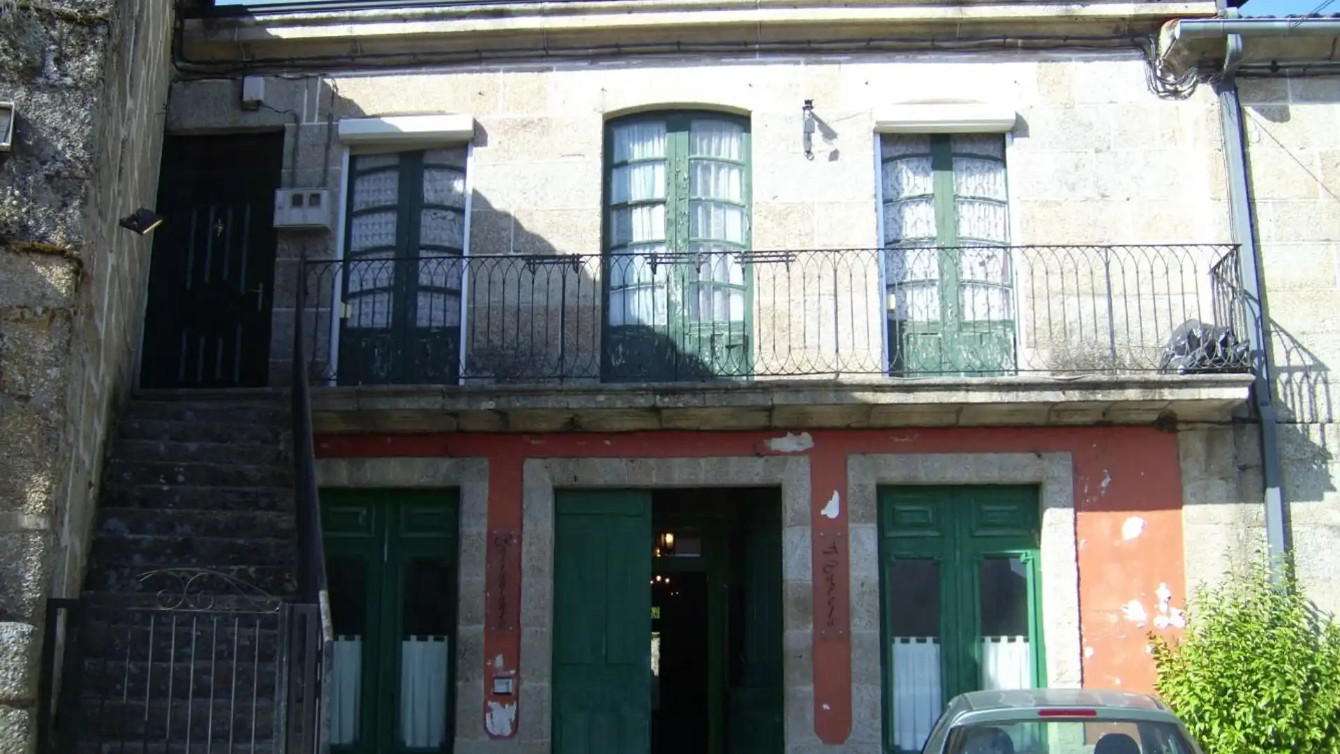 Vista exterior de Casa o chalet en venta en Leiro con Parquet