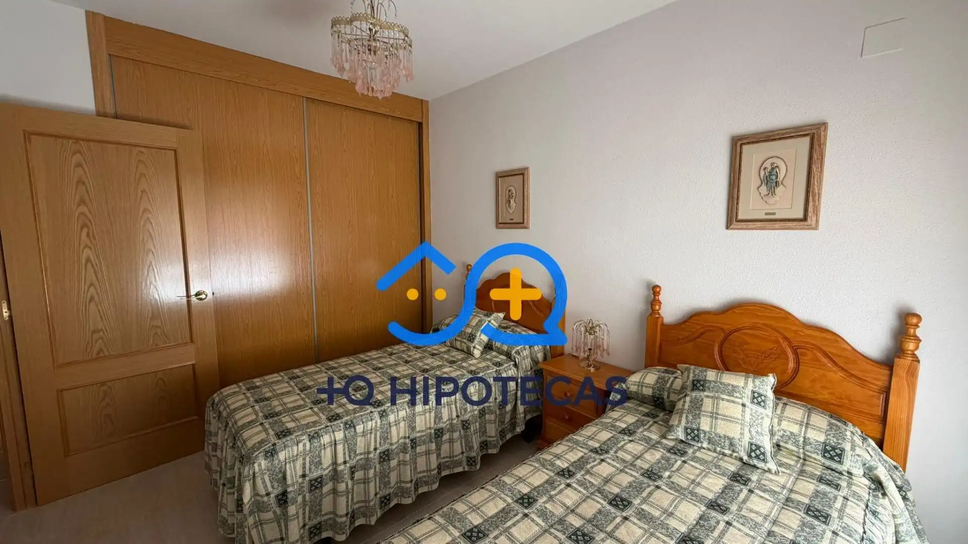 Bedroom of Flat for sale in Toledo  with Air Conditioner, Terrace and Storage room