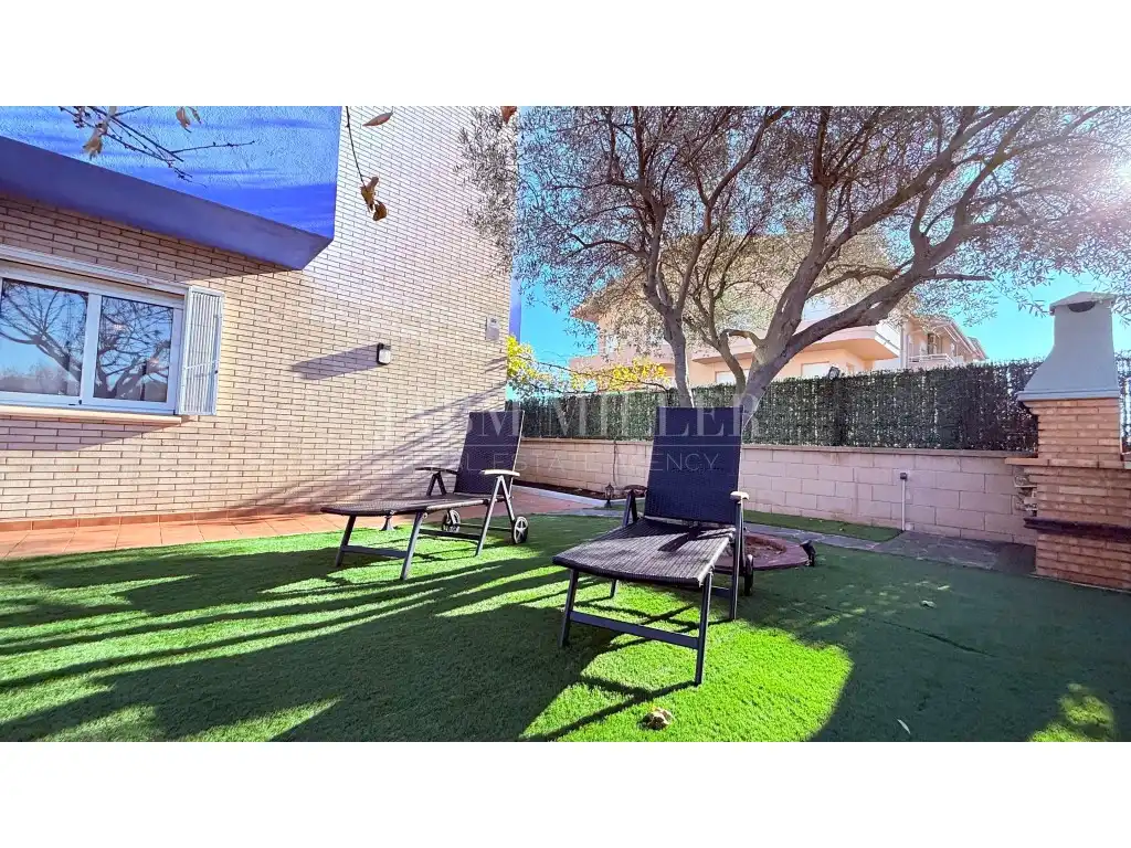 Garden of Ground floor for sale in L'Estartit  with Air Conditioner, Swimming Pool and Furnished