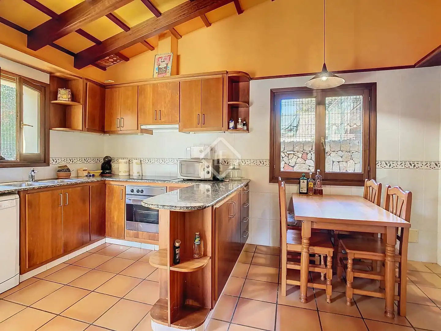 Cuina de Casa o xalet en venda en Sant Lluís amb Aire condicionat, Calefacció i Terrassa