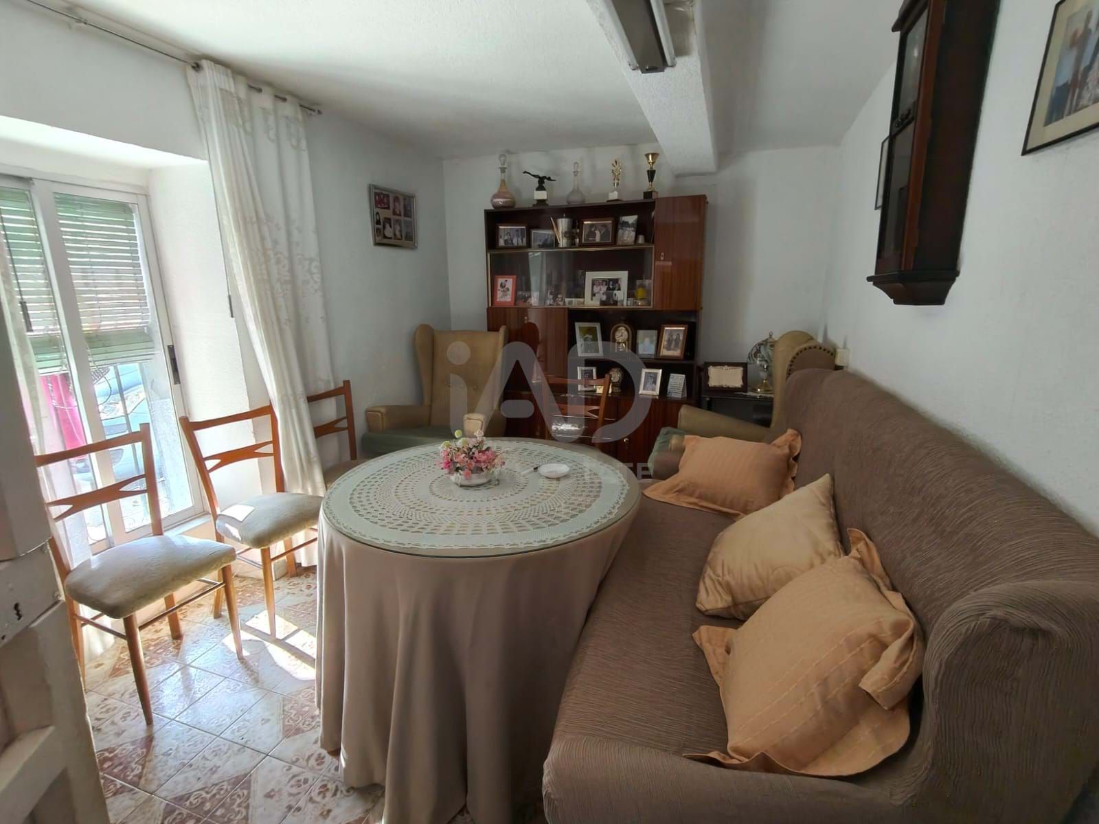 Sala de estar de Edificio en venta en Vitigudino