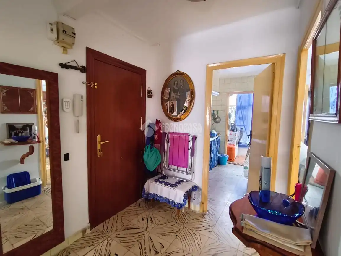 Piso en venta en Alicante / Alacant con Balcón