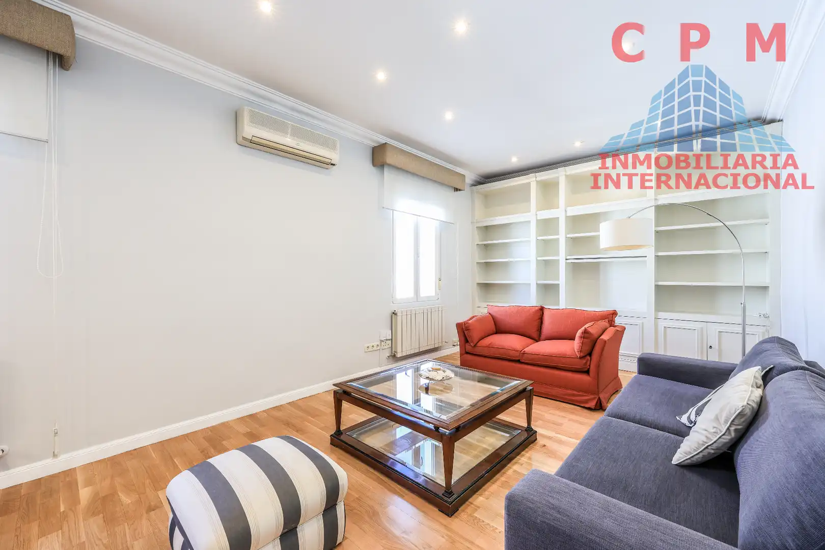 Sala d'estar de Pis de lloguer en  Madrid Capital amb Aire condicionat, Calefacció i Parquet