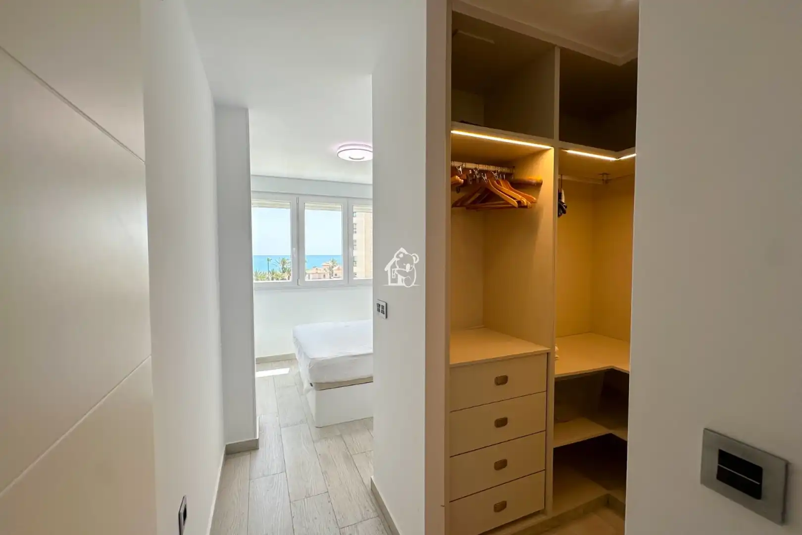 Bedroom of Apartments for rent in Torrevieja  with Furnished, Oven and Washing machine