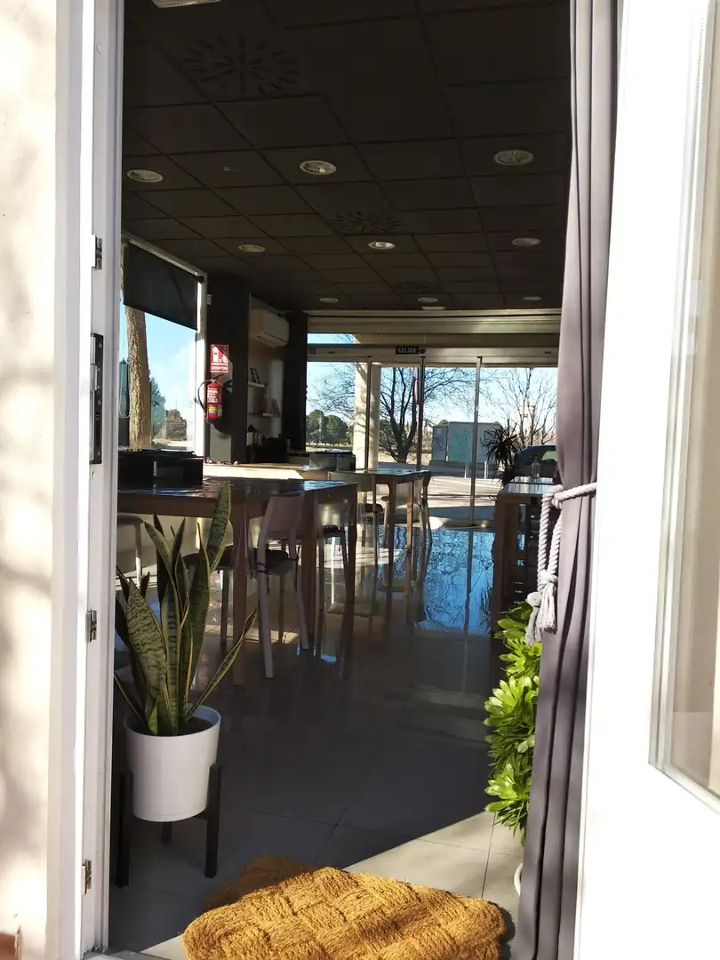 Local en venta en Zaragoza con Aire acondicionado