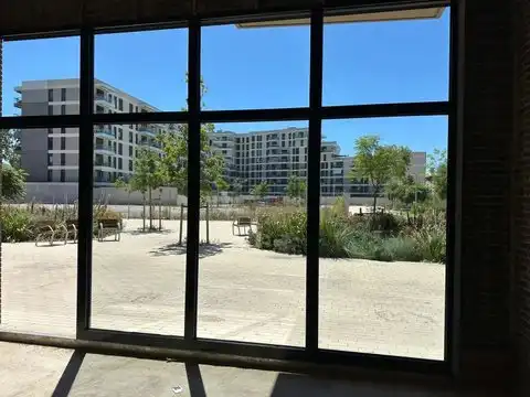 Vista exterior de Local de lloguer en Sants - Montjuïc