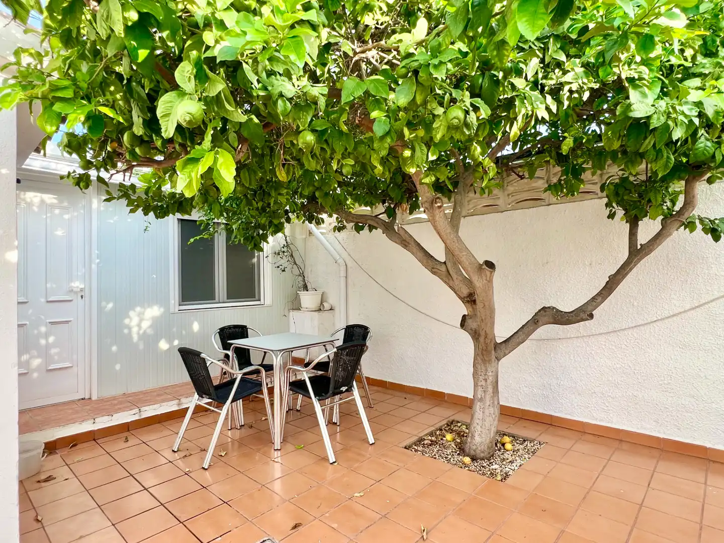 Terrassa de Casa adosada en venda en Dénia amb Aire condicionat, Calefacció i Jardí privat