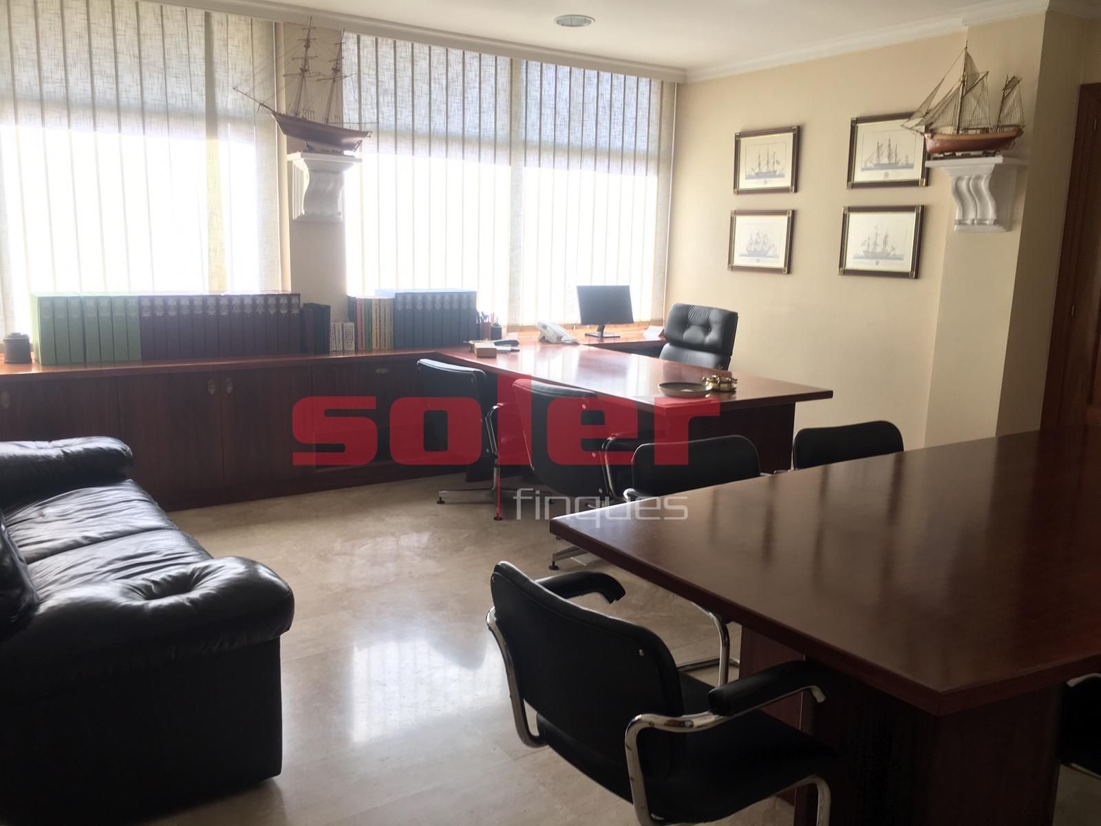 Office for sale in Cerdanyola del Vallès  with Air Conditioner and Storage room