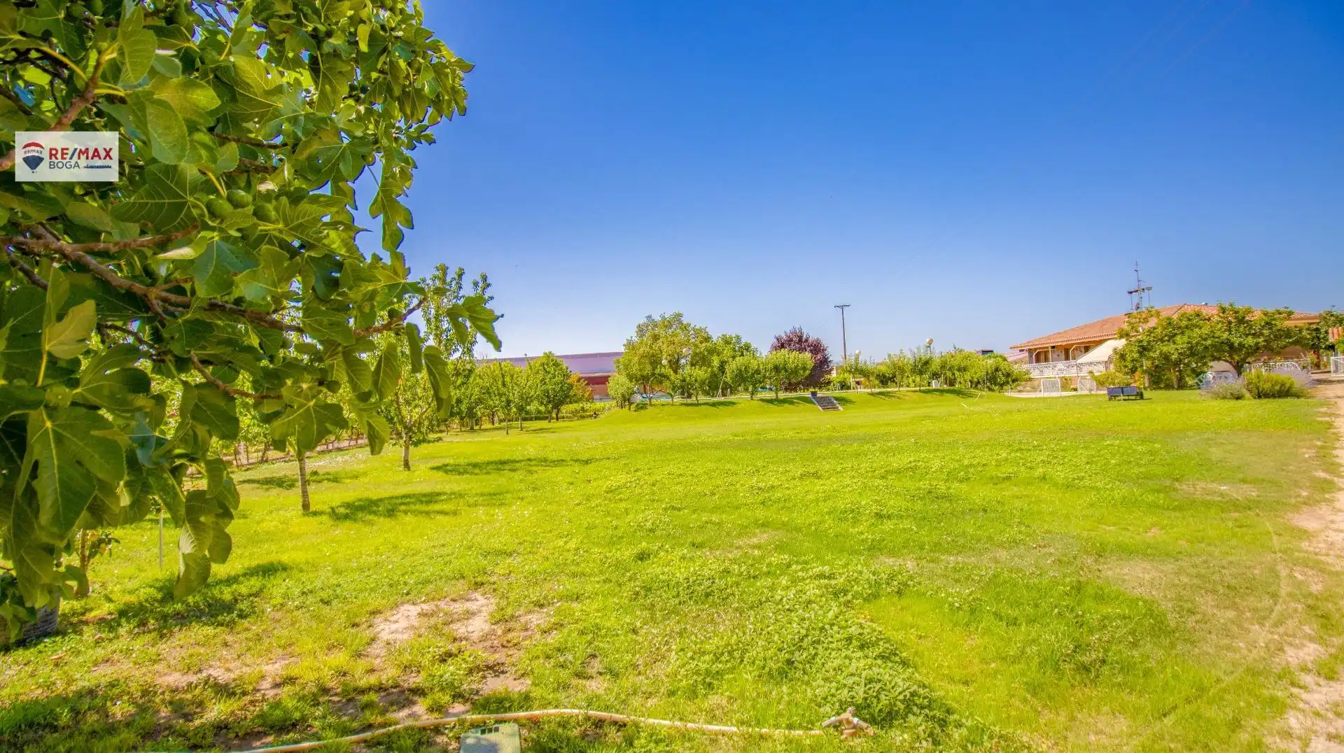 Casa o xalet en venda en Oyón-Oion amb Aire condicionat, Jardí privat i Parquet