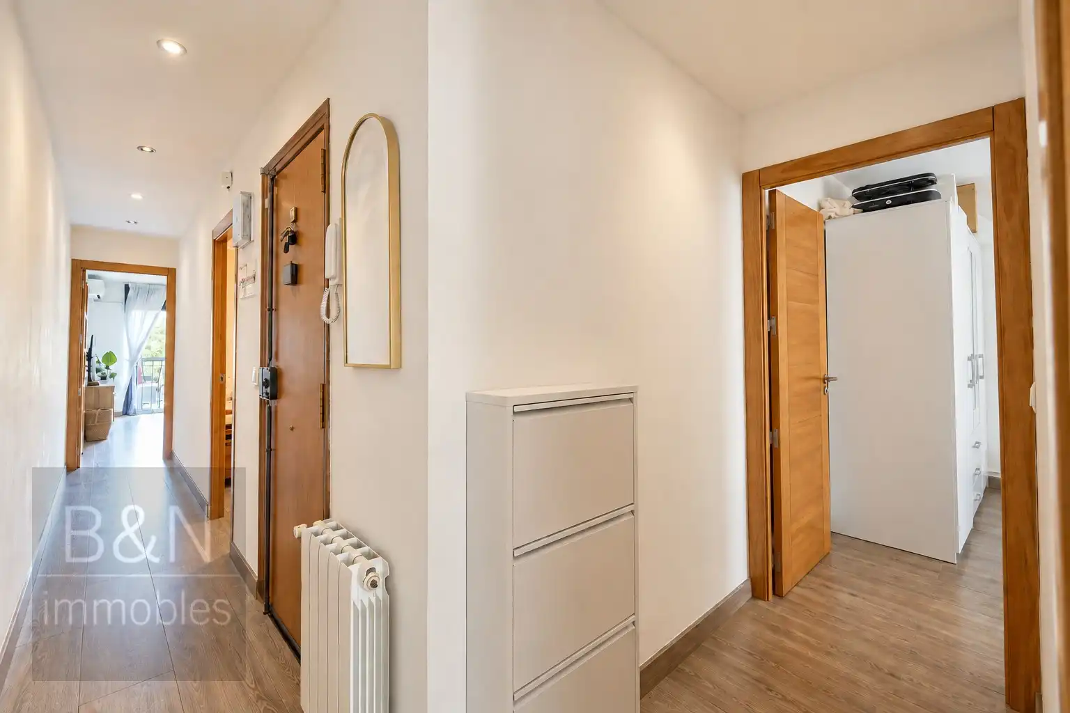 Flat with terrace for sale in Cerdanyola, imagen 2