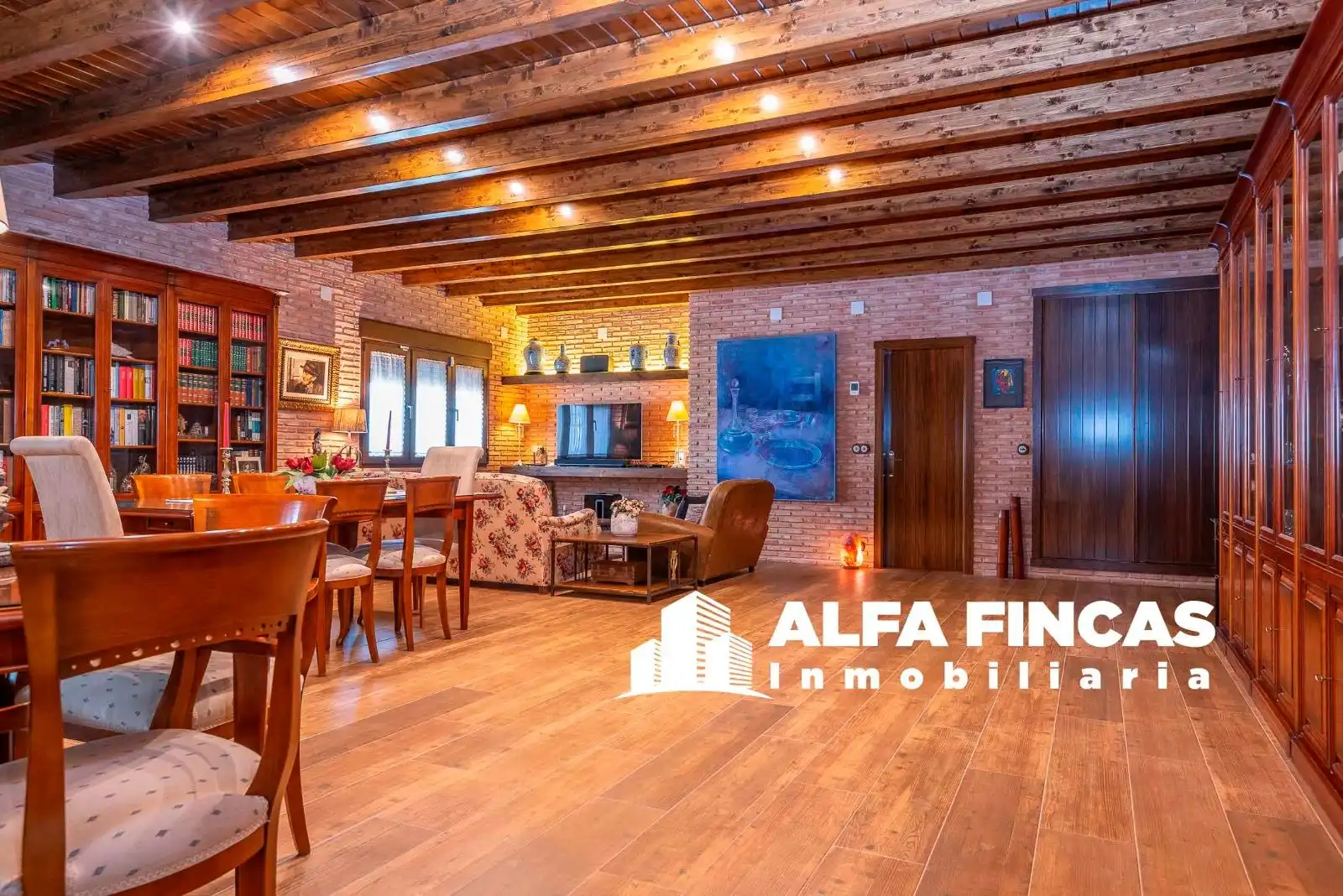 Casa o chalet en venta en Vara de Rey con Calefacción, Terraza y Piscina