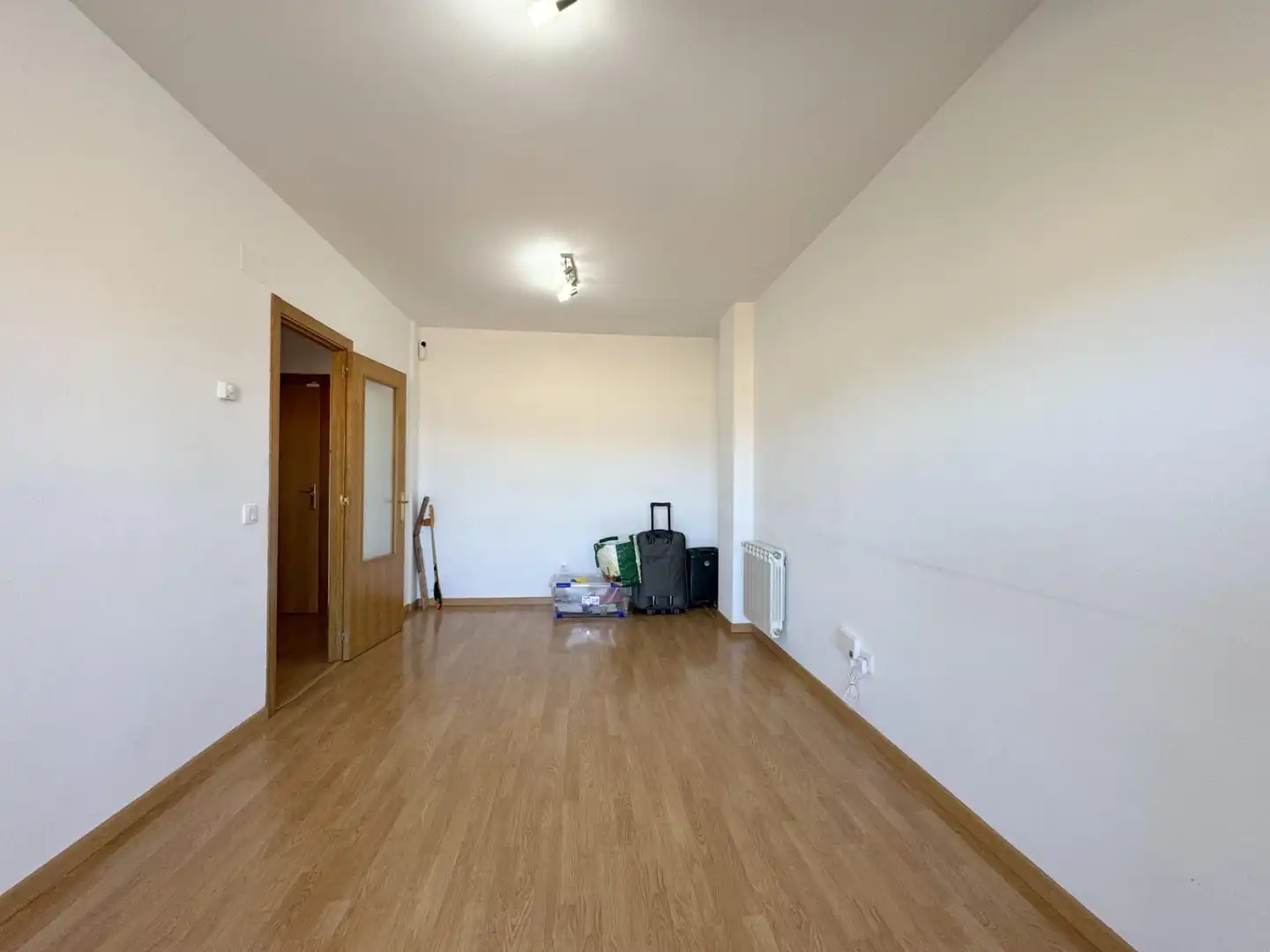 Sala d'estar de Pis en venda en Ávila amb Calefacció, Terrassa i Traster