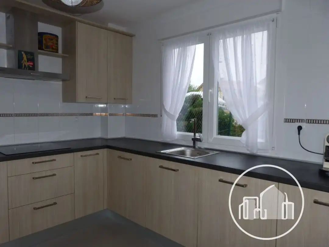 Cocina de Casa o chalet en venta en Villarcayo de Merindad de Castilla la Vieja con Calefacción, Jardín privado y Terraza