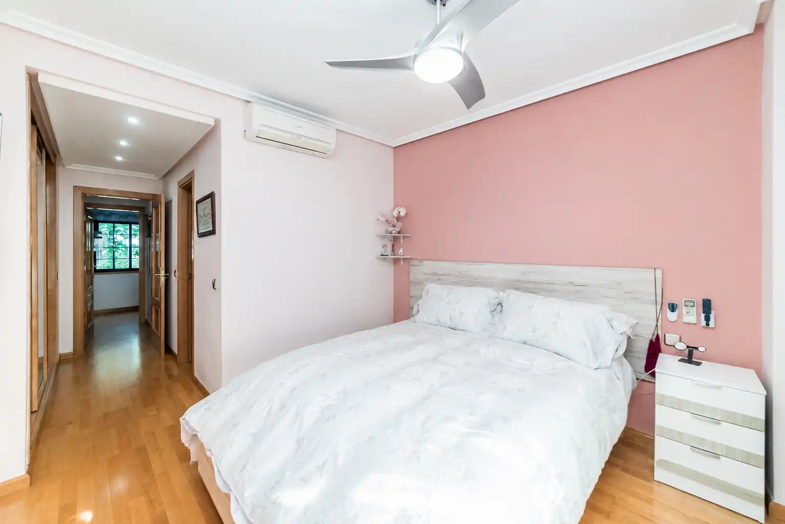 Bedroom of Flat for sale in Navalcarnero  with Air Conditioner, Heating and Parquet flooring