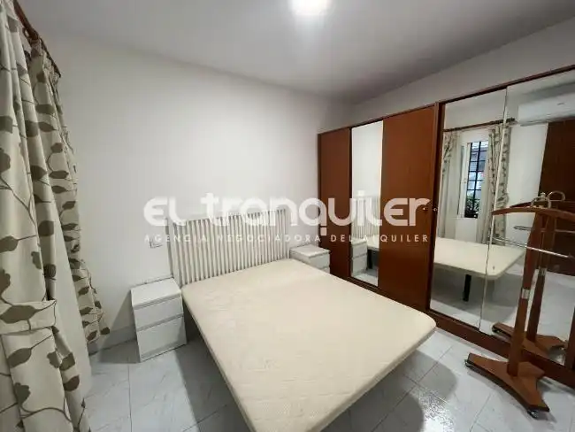 Bedroom of Flat for rent in Madrid  with Air Conditioner, Terrace and Furnished