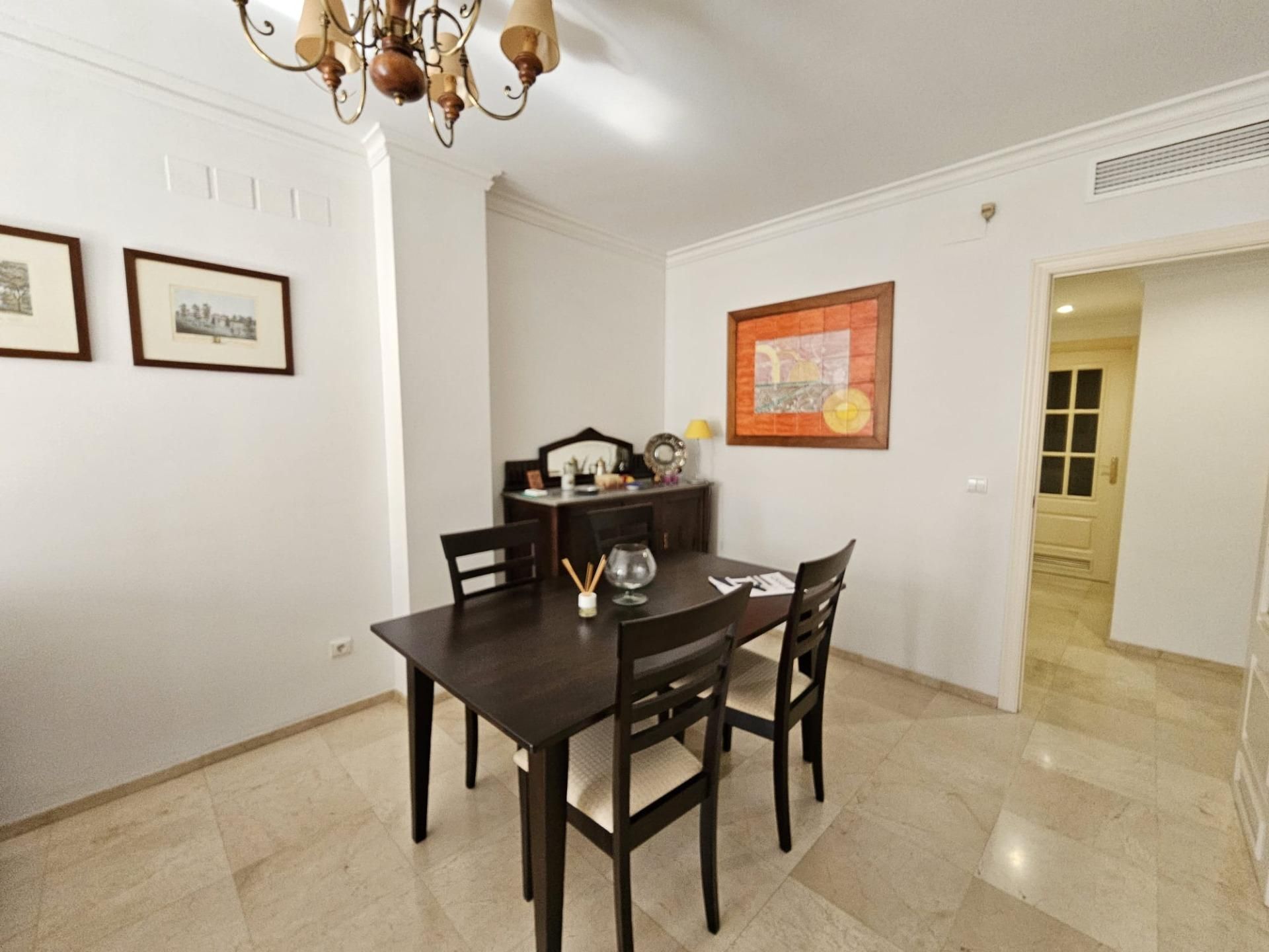 Menjador de Pis en venda en  Córdoba Capital amb Aire condicionat