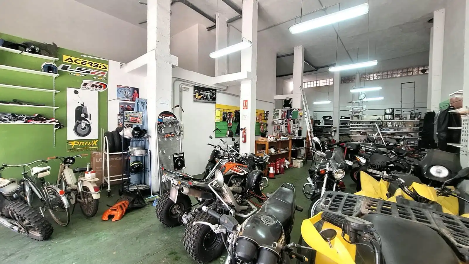 Local comercial en venda a Flores de Sil - La Placa, imagen 16
