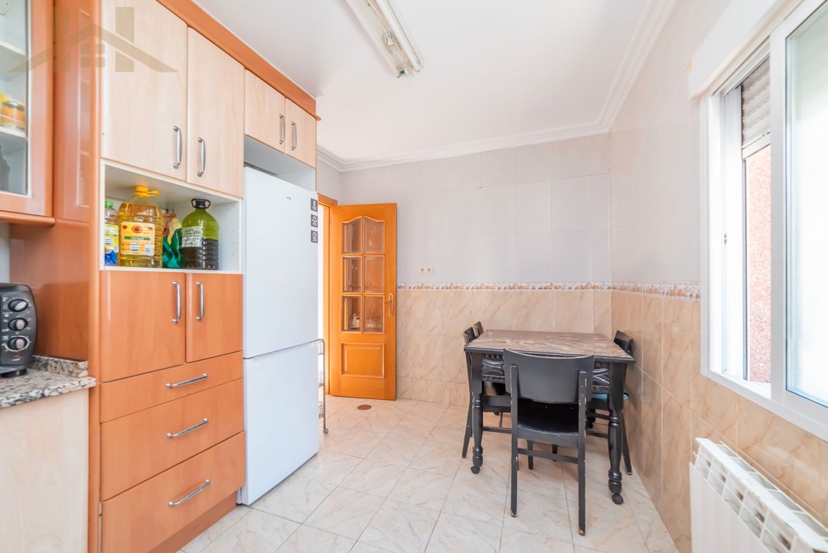 Cuina de Casa adosada en venda en Ciempozuelos amb Aire condicionat i Terrassa