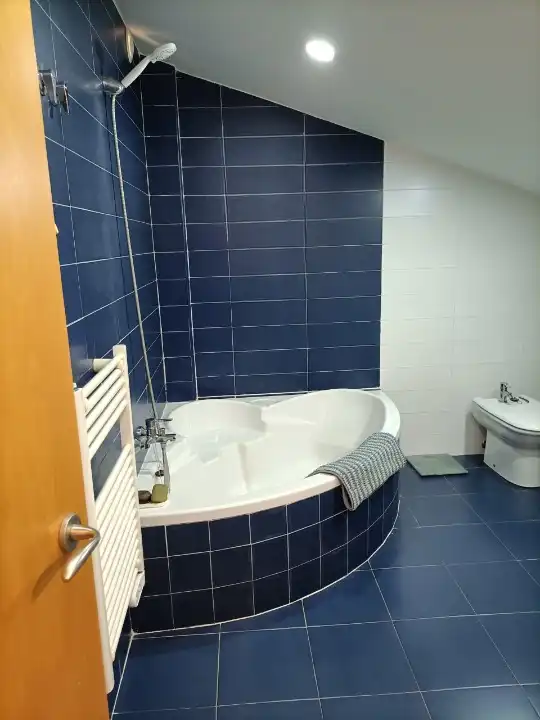Badezimmer von Dachboden zum Verkauf in Segorbe mit Klimaanlage, Terrasse und Abstellraum