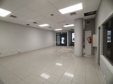 Locale commerciale in vendita a Ezkurdi Plaza 3