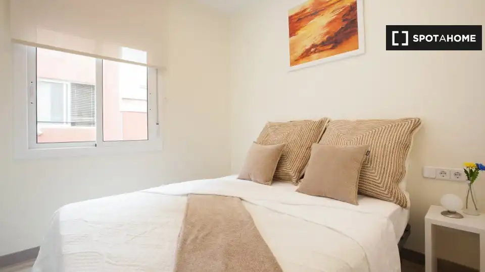 Schlafzimmer von Wohnung zur Miete in Barcelona mit Klimaanlage, Heizung und Möbliert