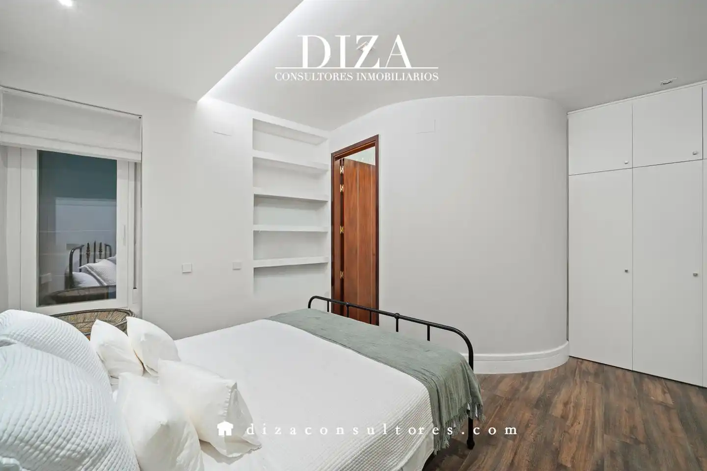 Bedroom of Ground floor for sale in Madrid  with Air Conditioner, Heating and Parquet flooring