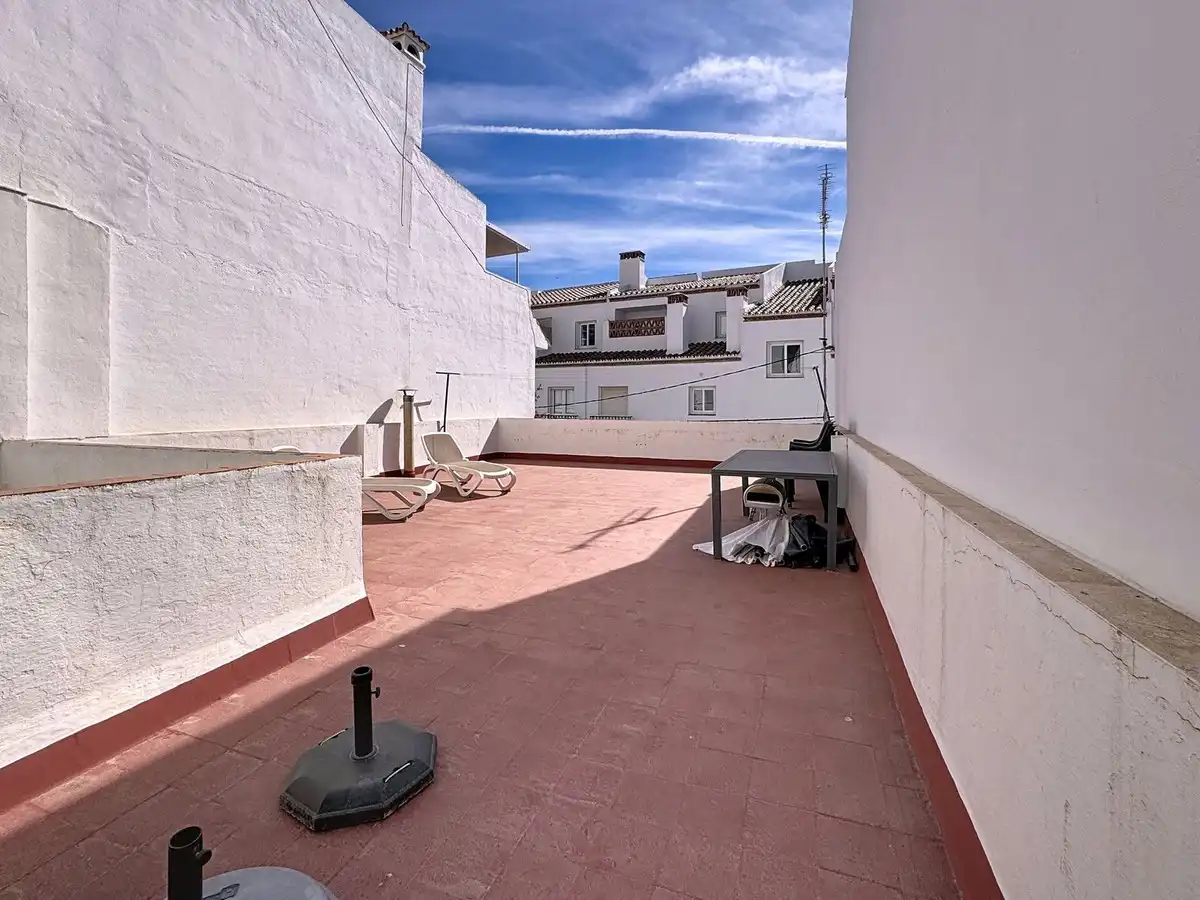 Außenansicht von Einfamilien-Reihenhaus zum Verkauf in Mijas mit Klimaanlage, Heizung und Terrasse