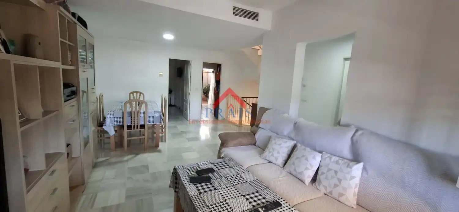 Jardín de Casa adosada en venta en Utrera con Aire acondicionado