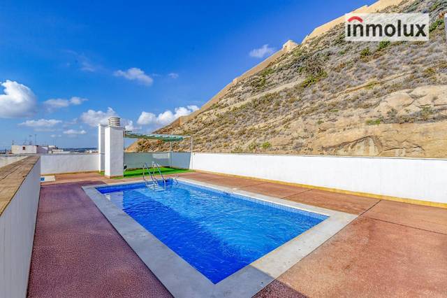 Piso en Venta en Calle Virgen del socorro en Raval Roig - Virgen del Socorro