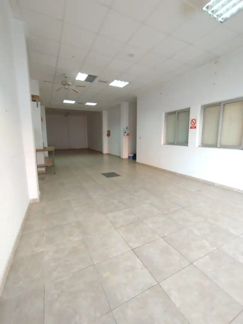 Local en venda en Vilallonga / Villalonga amb Aire condicionat
