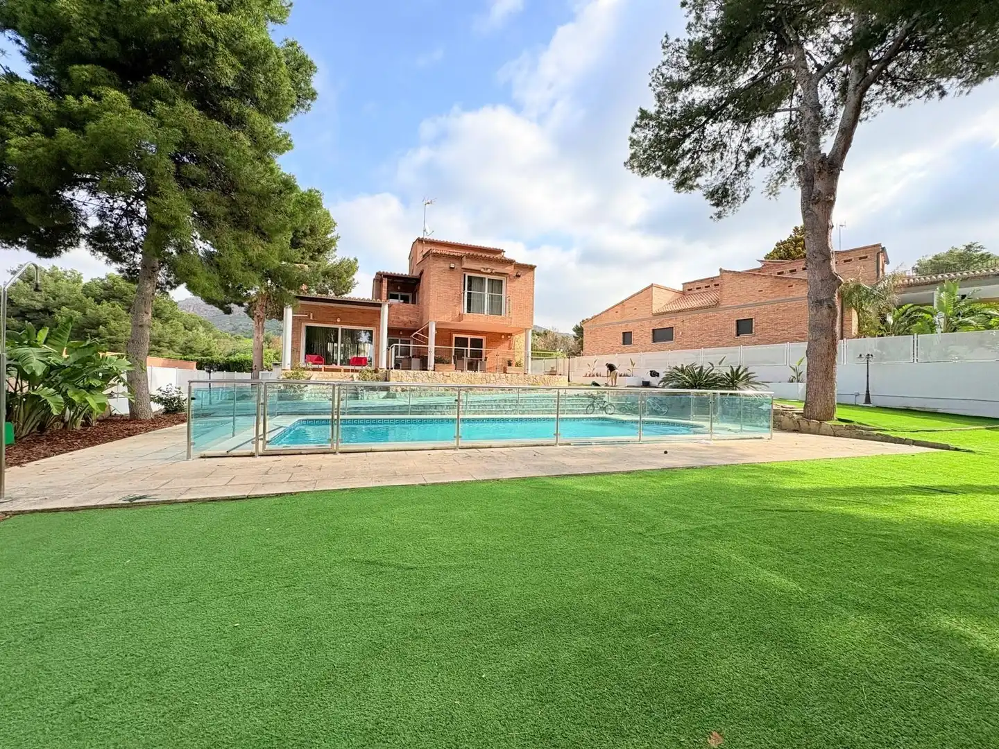 Piscina de Casa o chalet en venta en Alfinach - Los Monasterios
