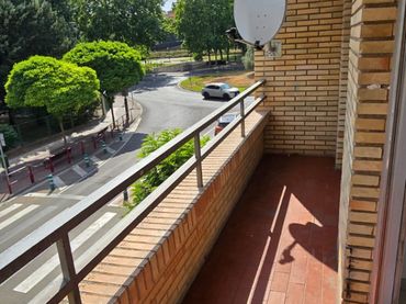 Pis amb balcó en venda a Oeste