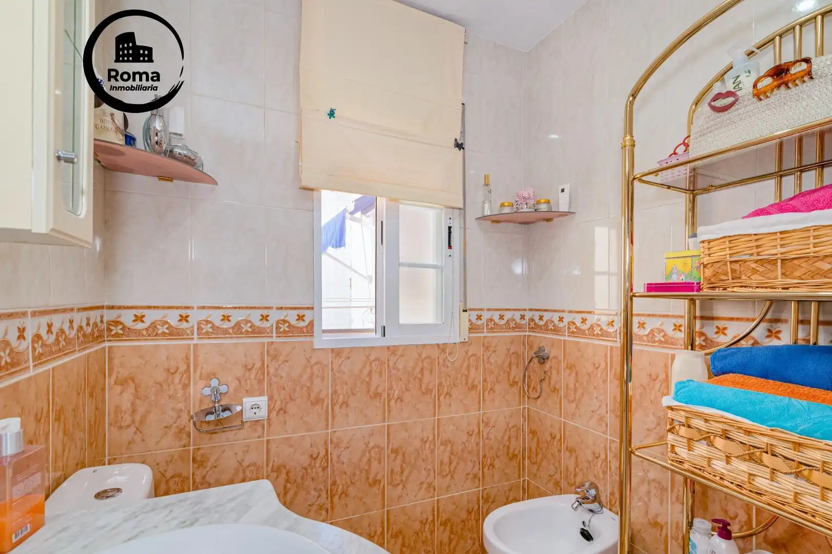 Bathroom of Flat for sale in La Zubia