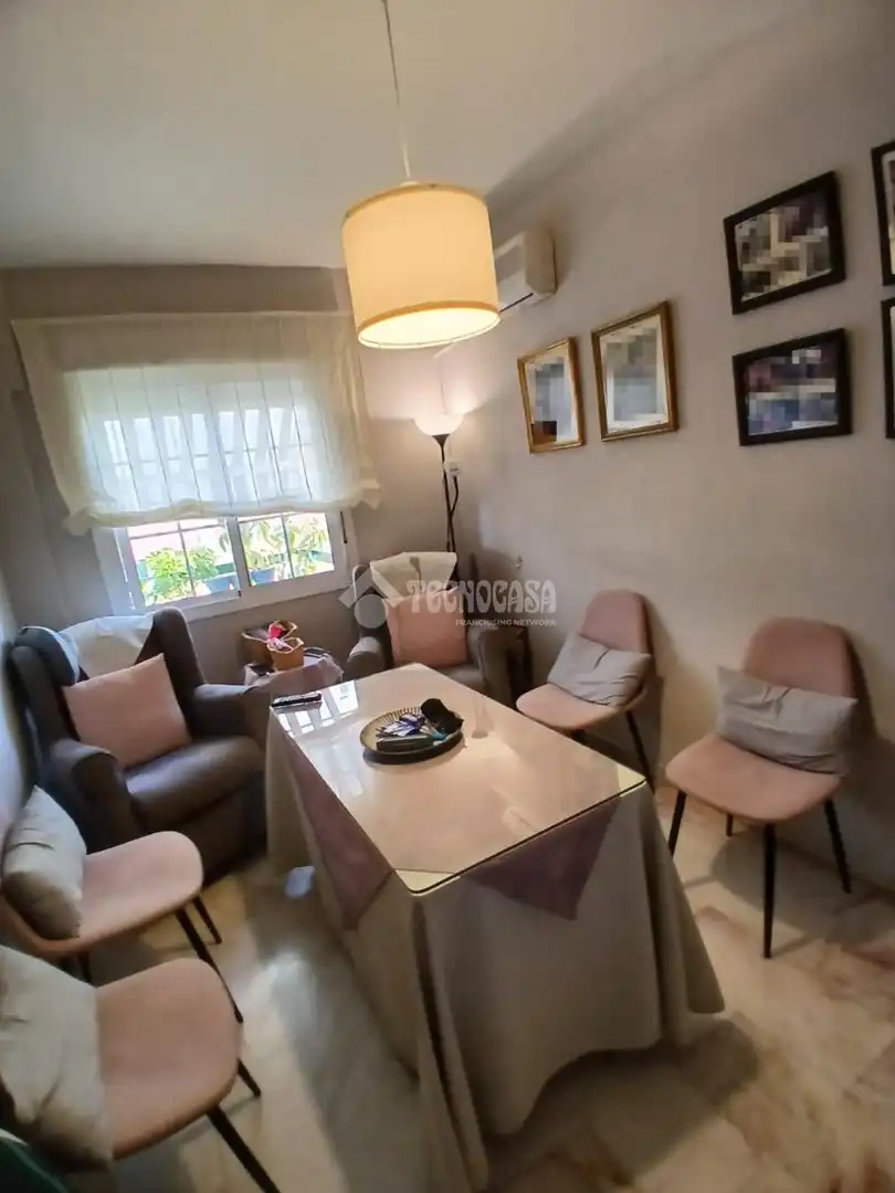 Sala de estar de Piso en venta en Sevilla con Aire acondicionado, Terraza y Balcón