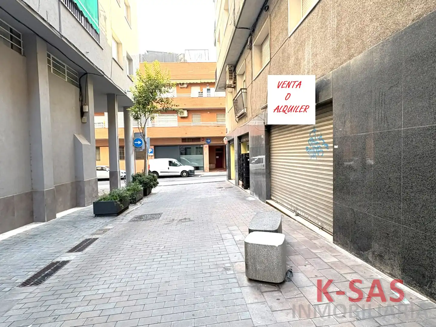 Außenansicht von Geschaftsraum zur Miete in Esplugues de Llobregat
