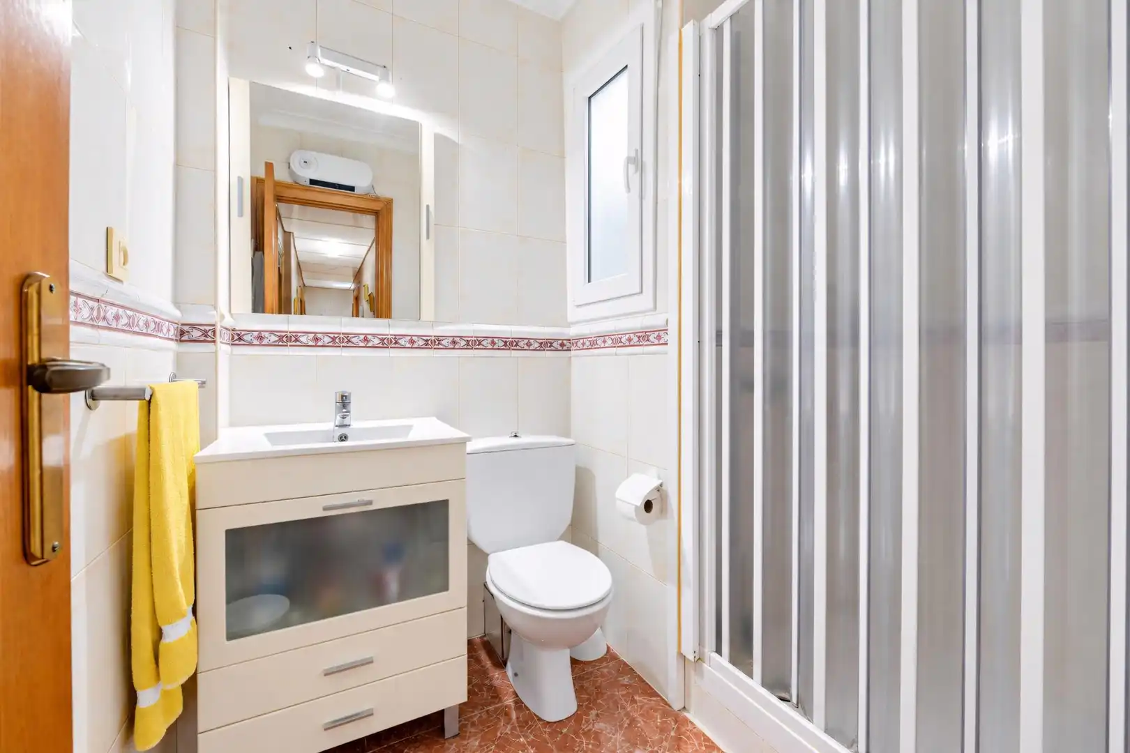 Bathroom of Flat for sale in Quatre Carreres
