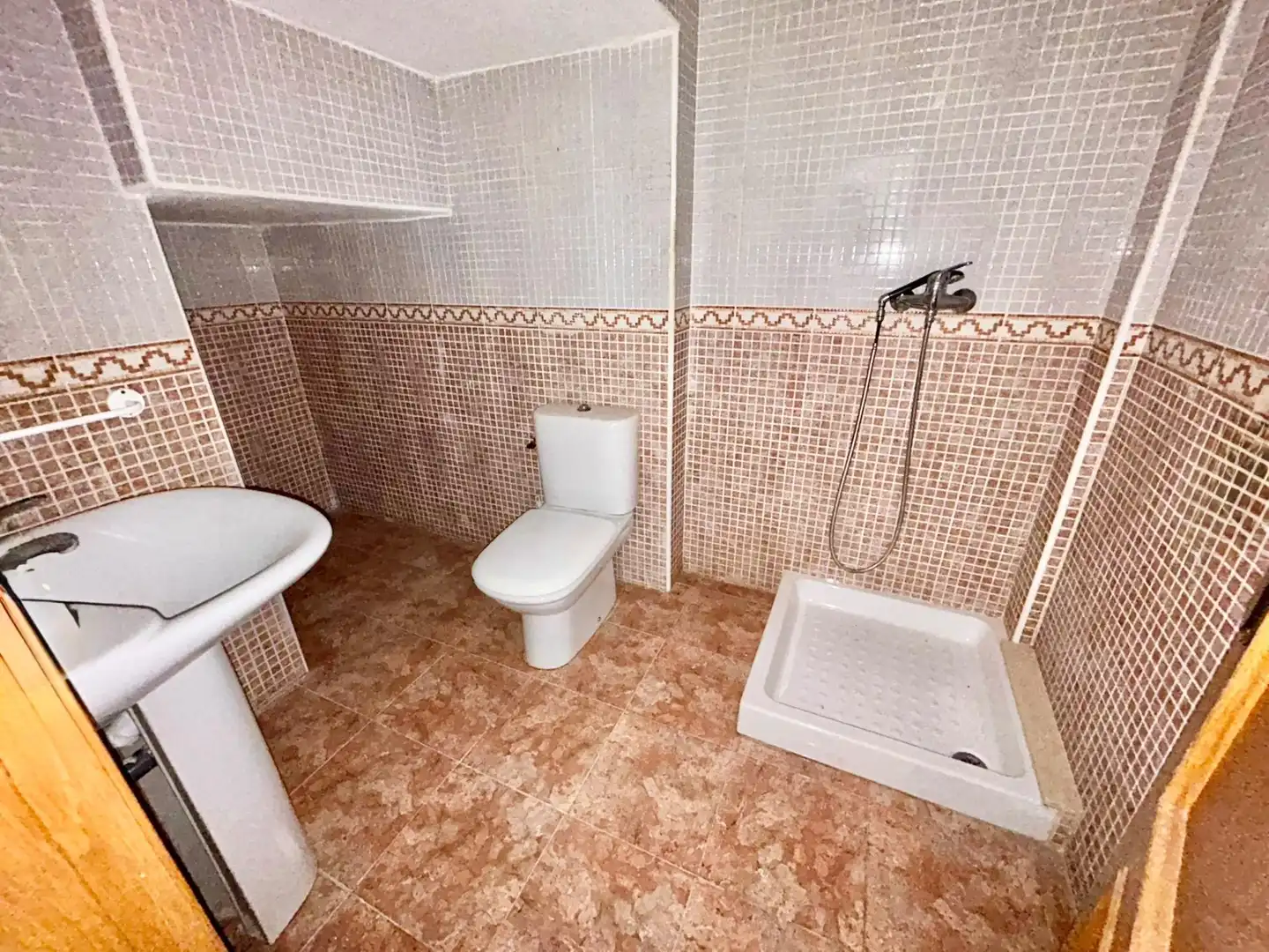 Baño de Dúplex en venta en Bigastro con Calefacción, Jardín privado y Terraza