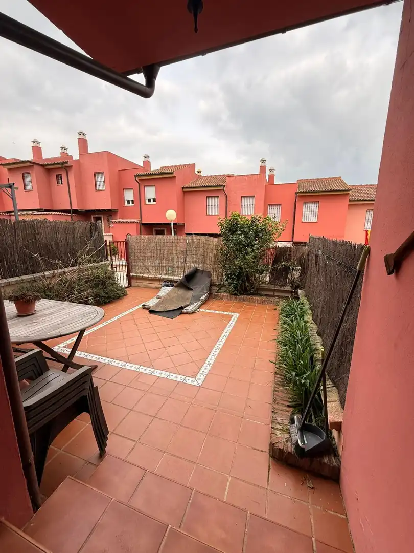 Terrassa de Casa o xalet en venda en Algeciras amb Balcó i Piscina comunitària